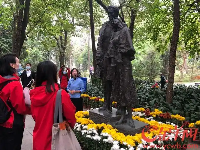 广州起义烈士陵园举行"春暖花开听巾帼故事"首场宣讲