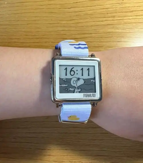 epson爱普生 史努比墨水屏手表换表带篇