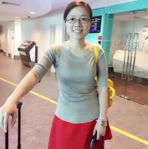 34岁未婚女征婚照片(id:86924481)_广东深圳征婚交友_珍爱网