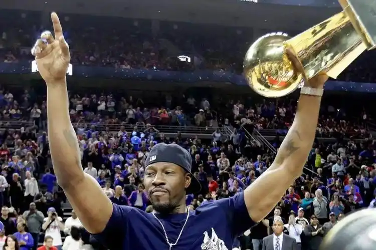 原创2021届名人堂候选名单出炉,本华莱士提水果去名人堂,被训斥回家等