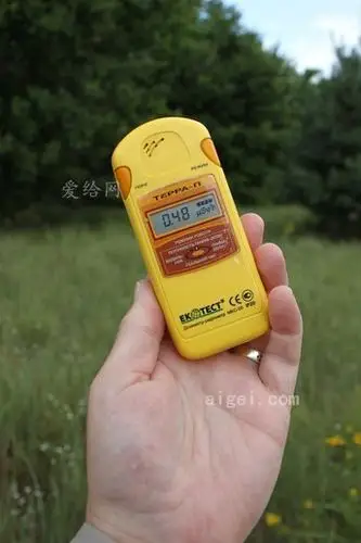 盖革计数器辐射剂量计(dosimeter-geiger-counter-radiation)