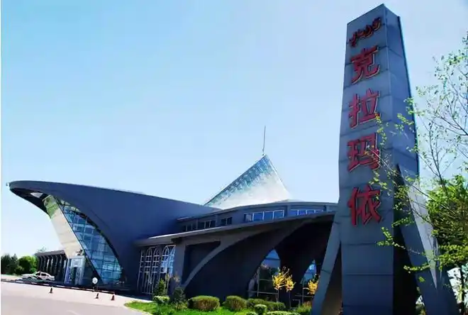 克拉玛依机场是一座国内4d级支线机场