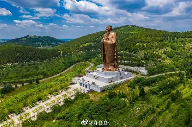 秋日的尼山圣境##带着微博去旅行