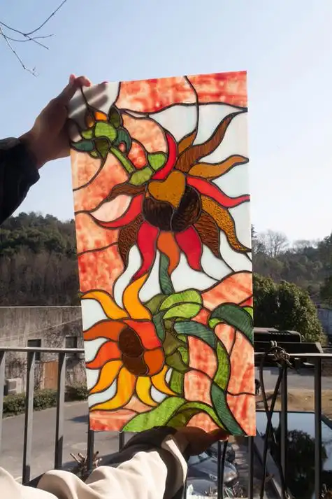 彩色玻璃镶嵌画《朝夕》尺寸:6.