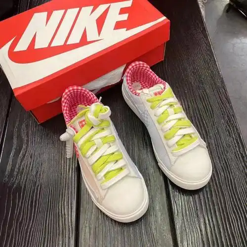 nikeblazer女款粉蓝鸳鸯格子