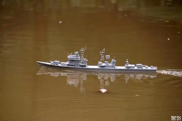 八一下水一艘105济南号daodan驱逐舰