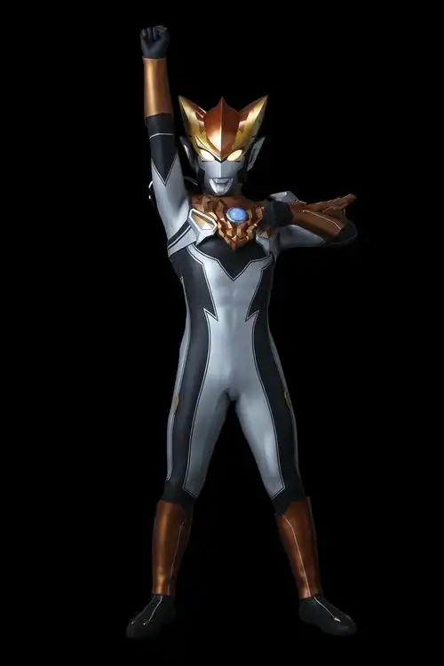 罗索奥特曼琥珀形态