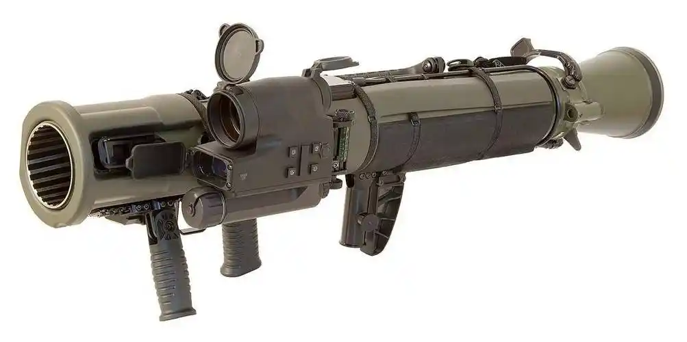 国产pbw-001e无后坐力炮,解放军为何不大量装备?_古斯_火箭筒_坦克