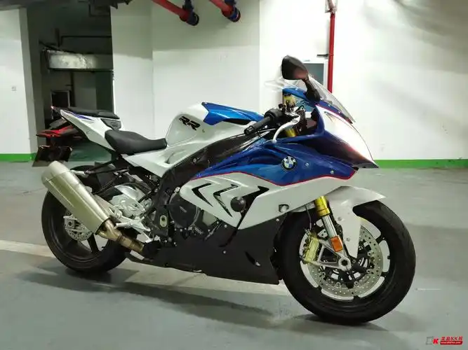 本帖最后由 钟意机车 于 2020-9-16 23:10 编辑  大贸bmw宝马s1000rr