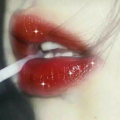 红唇头像冷艳霸气大红唇妩媚女神头像