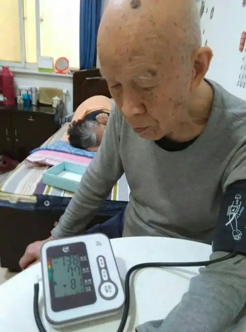 9月14日老人血压测量