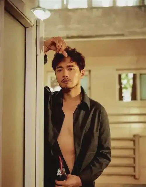 "爸爸"王晶,都没能让她平步青云|邱泽|杨幂|董璇|高云翔|电影导演