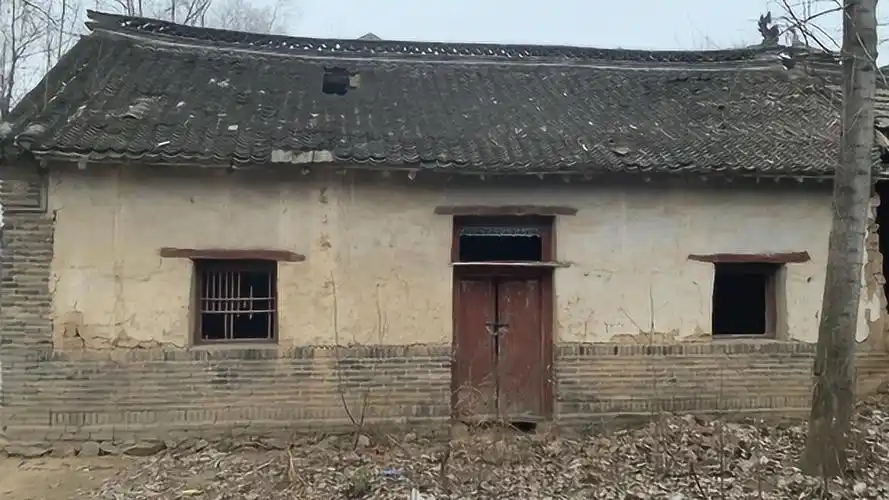 河南农村60年代土坯房,房顶竟然不用一块砖,工艺精湛,太牛了