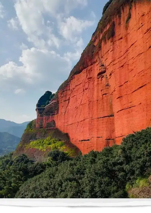 武义大红岩景区中国丹霞赤壁网红打卡胜地彩色玻璃栈道