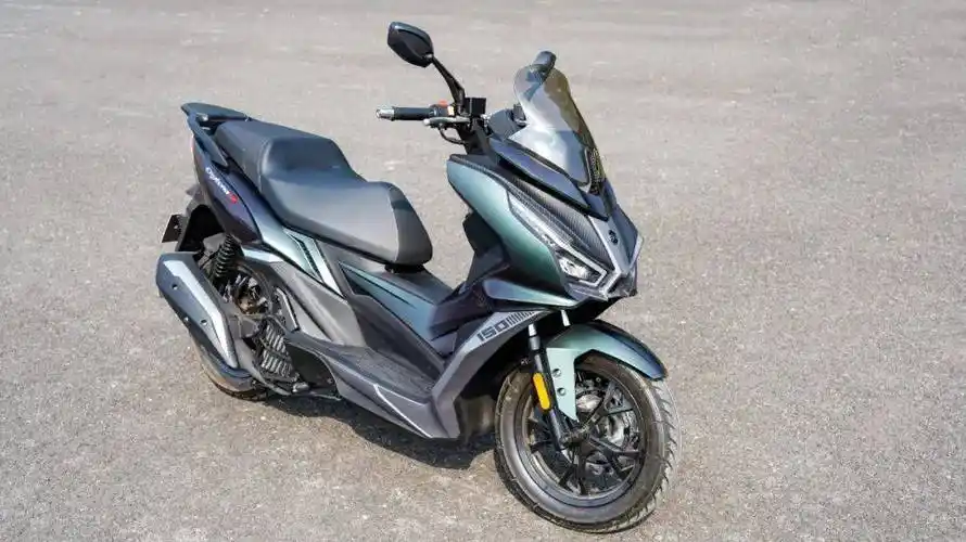 150都市运动踏板的新挑战——16980元三阳巡弋150gt静态测评