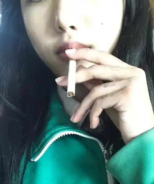 济南卫校女生随便上_焦作卫校女生随便上_去酒吧的女生是不是很随便