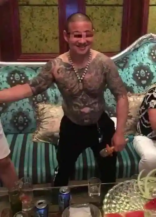 昆山的龙哥死了,这个社会还有无数个龙哥_网易订阅