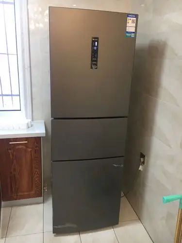 海信(hisense)252升 三门冰箱 风冷无霜 智能家用 一级能效 bcd-252