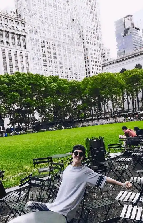 王一博的女友视角!现实做不到咱们还可以想想!