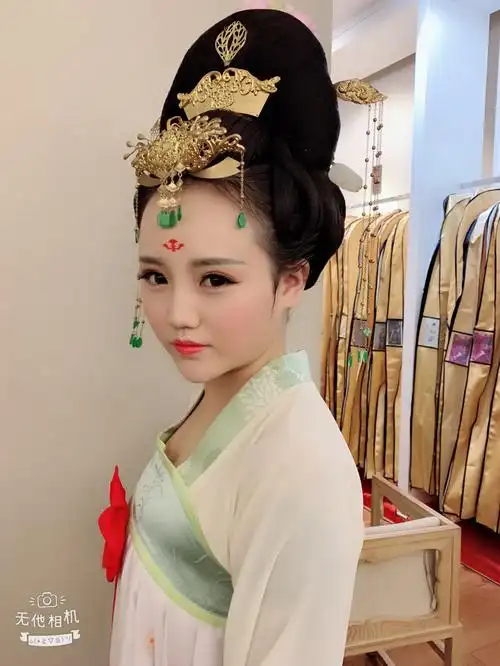 来盘子女人坊体验古装.