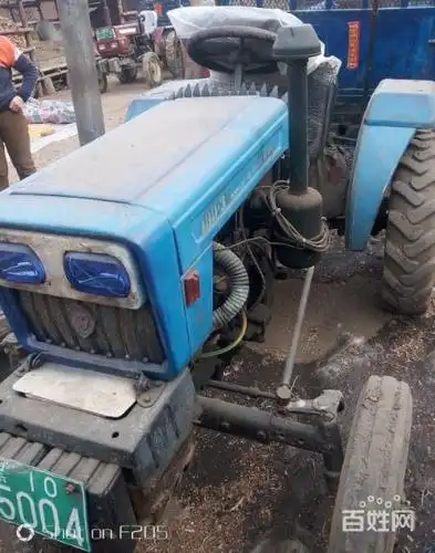江西180拖拉机.