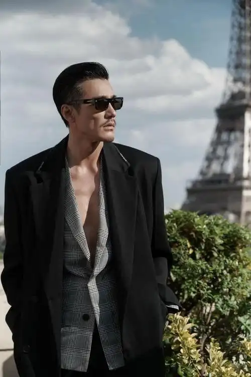 胡兵2024春夏时装周完美收官 东方时尚魅力名漾世界