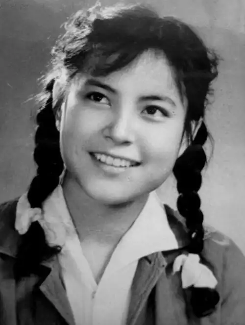 王苏娅:炼钢厂的"金花",七十年代的美女影星!