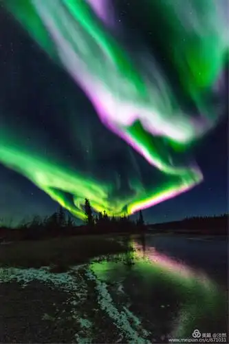 大自然的馈赠--绚丽而飘缈的北极光