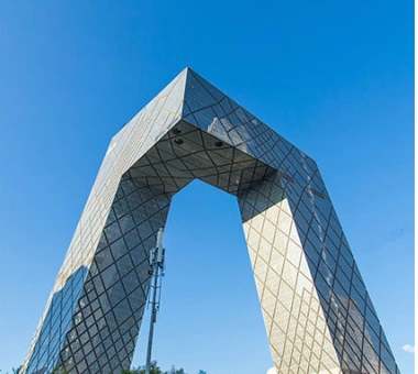 三角锥,三棱体,正方体,截头四角锥等,由这些基本单元可组合成平面形状