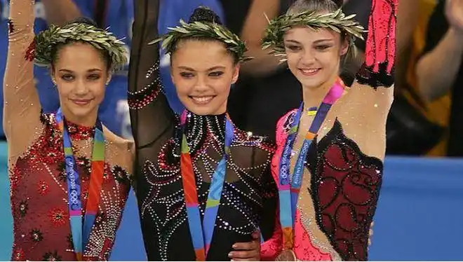 看看卡巴耶娃的儿子长得像谁