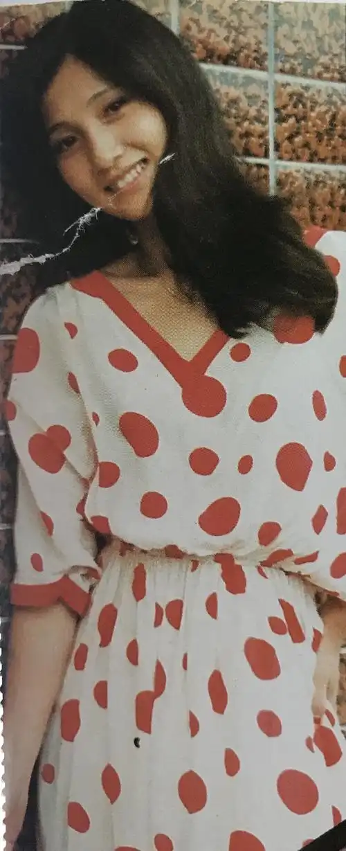 林芳兵一组红色波点服饰照纤瘦时也具杨贵妃气质