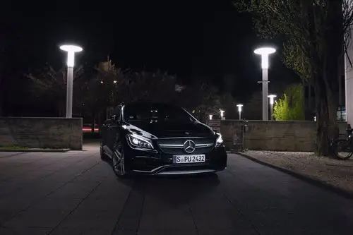 奔驰cla猎装版这是一款很有争议的车型你觉得它外形漂亮还是丑?