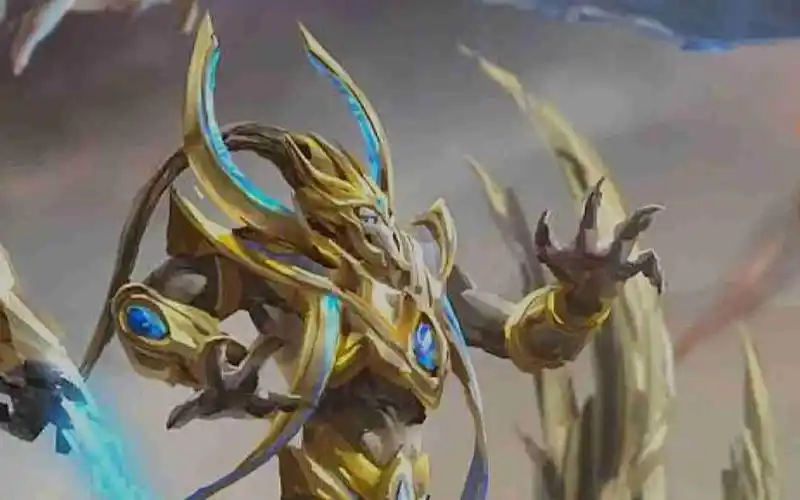 复刻母巢之战期间的星灵英雄