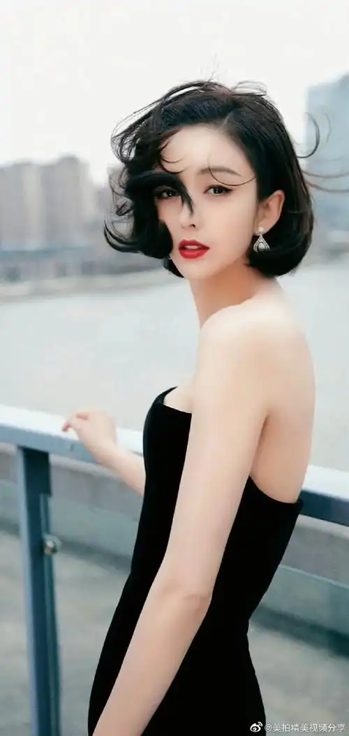 女神##女神佟丽娅##佟丽娅线下活动状态##佟丽娅的红包##宅男女