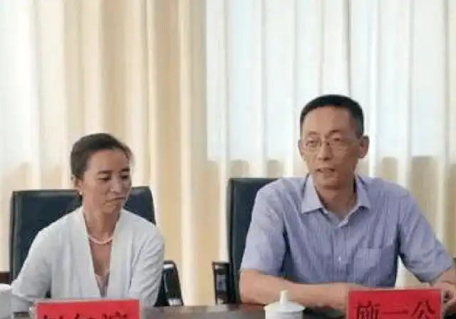 施一公的幸福背后学霸高考状元妻子龙凤胎儿女与110岁的爷爷