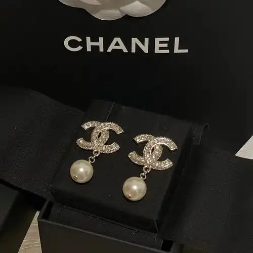 香奈儿#香奈儿耳环#珍珠耳环#首饰就要blingbling