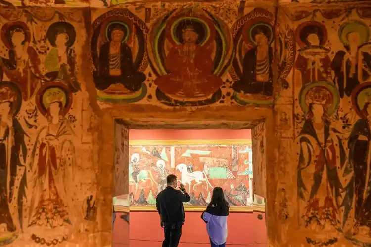 敦煌莫高窟实景亮相京城_北京日报app新闻