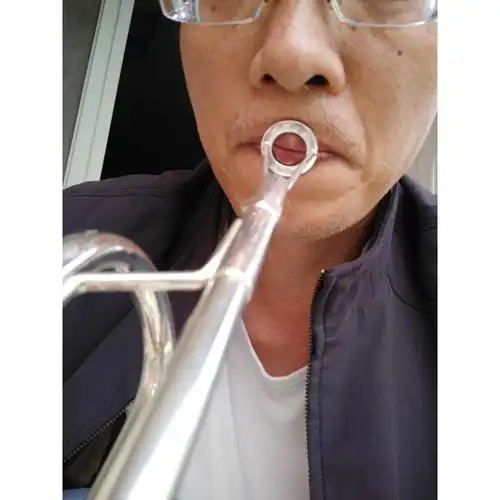 矫正号嘴练习器镂空嘴型小号长号圆号乐器口型号嘴