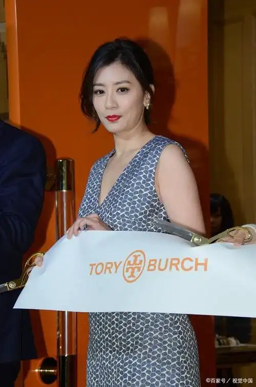 贾静雯老公劝架被打