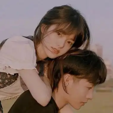 情侣头像真人一人一半分开双人唯美情头高清微信头像图片大全