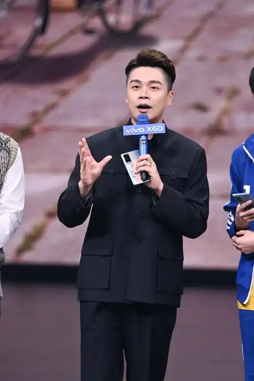 z0u">沈涛,1983年1月9日生于浙江省嘉兴市桐乡市,中国内地节目主持人