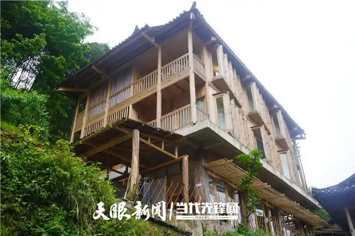 当地群众也抓住旅游发展的契机,做起农家乐,经营起民宿,大利侗寨目前