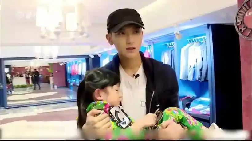 闪亮的爸爸黄子韬和贝贝大结局 - 抖音