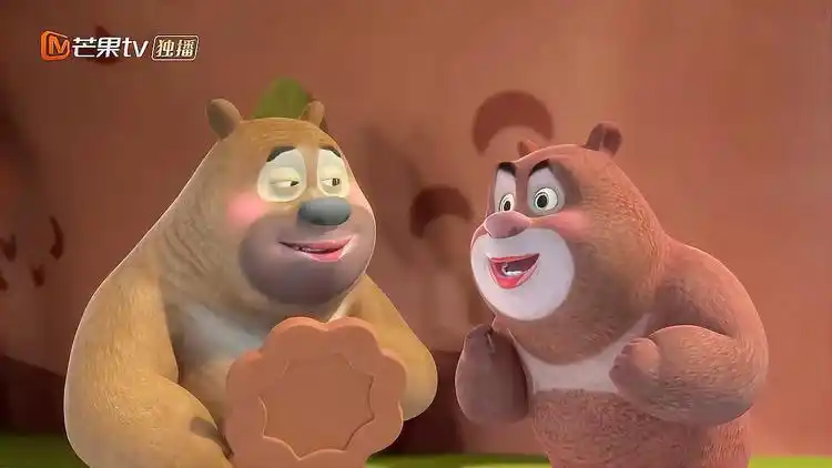 熊熊乐园:熊大熊二学化妆,涂了口红,可真漂亮!