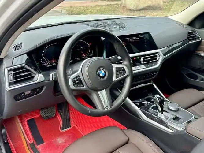 宝马 宝马3系  2022款 320i 运动套装图片