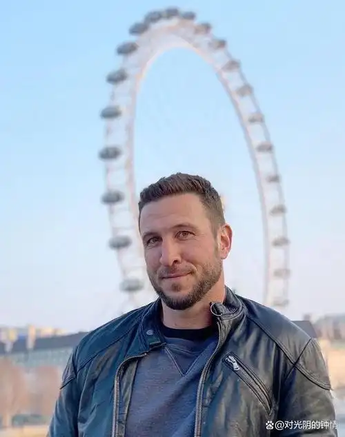 从"萌德"变成了大男主帅哥,十八线演员晋升成男一号