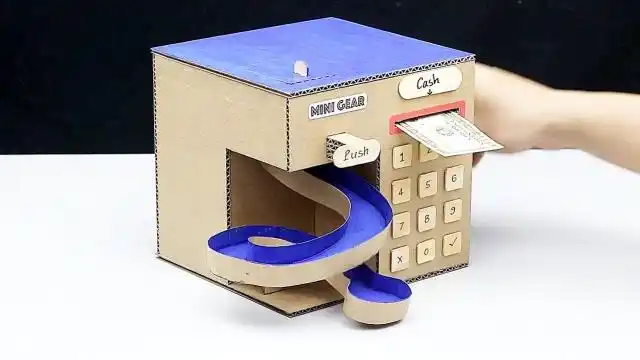 用纸板制作一款自动售货机,看着真有趣,学习下也给孩子做一个