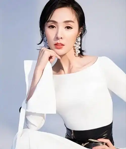 姜宏波运动员转行当演员出道26年0绯闻50岁依旧未婚