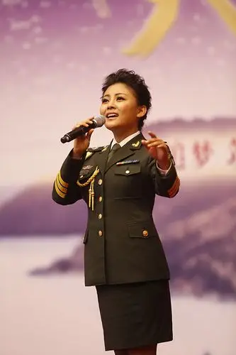 阿鲁阿卓与汤非献唱电影天河主题曲