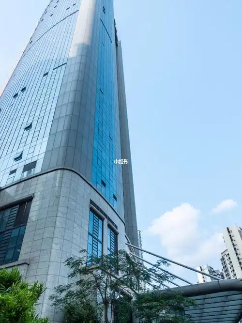 位于椰城的明星酒店海口朗廷酒店